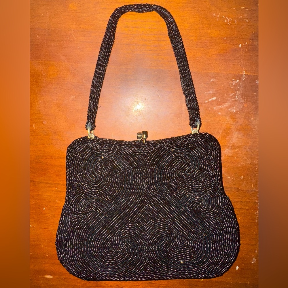 Richere by Walborg Vintage 1970s Mini Beaded Kisslock Handbag